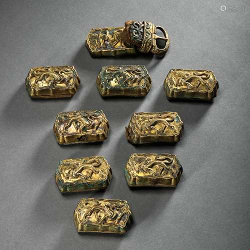 A SET OF CHINESE LIAO DYNASTY GILT BRONZE DRAGON PATTERN BEL...