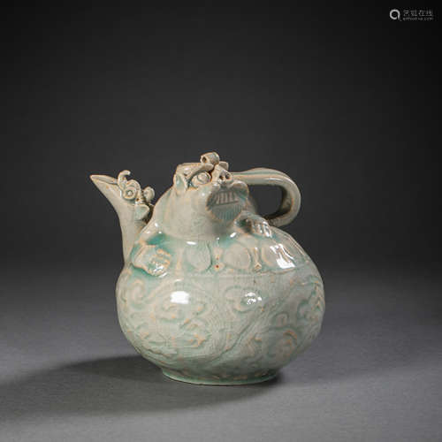 SOUTHERN SONG DYNASTY, CHINESE HUTIAN WARE ENGRAVED FLOWER D...