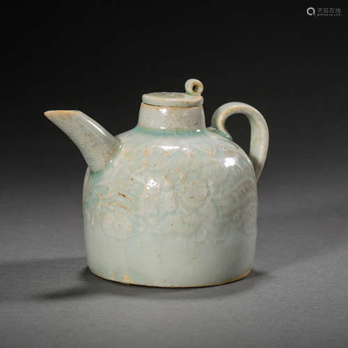 SOUTHERN SONG DYNASTY, CHINESE HUTIAN WARE ENGRAVED CELADON ...