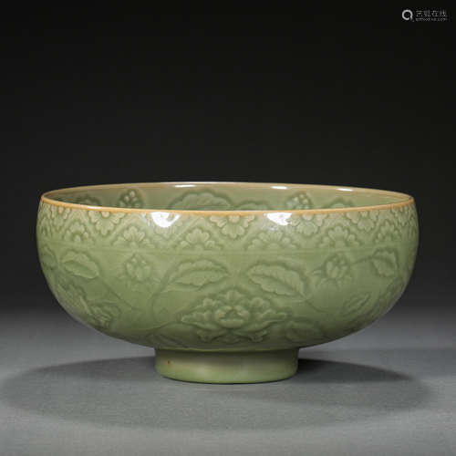 YAOZHOU WARE BOWL WITH FLOWER PATTERN, IN NORTHERN SONG DYNA...