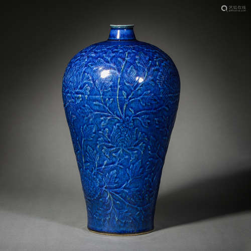 A BLUE-GLAZED PLUM VASE WITH FLOWERS PATTERN, QING DYNASTY, ...