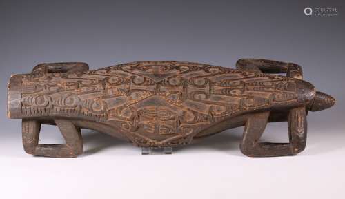 Papua, Asmat, cushion in the shape of an stylized tortois