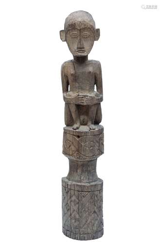 Borneo, east Kalimantan Dayak, wooden pole,