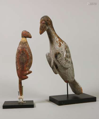 PNG, Abelam, two wooden birds, pigments.