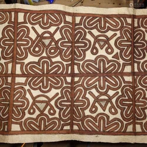 PNG, Collingwood Bay, painted bark tree cloth.