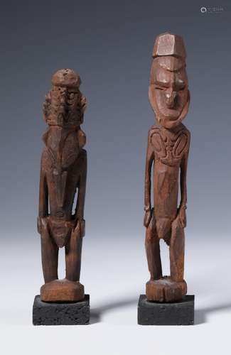 PNG, Lower Sepik, two ancestor figures,