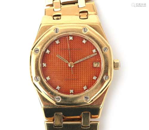 Une montre-bracelet unisexe Audemars Piquet Royal Oak en or ...