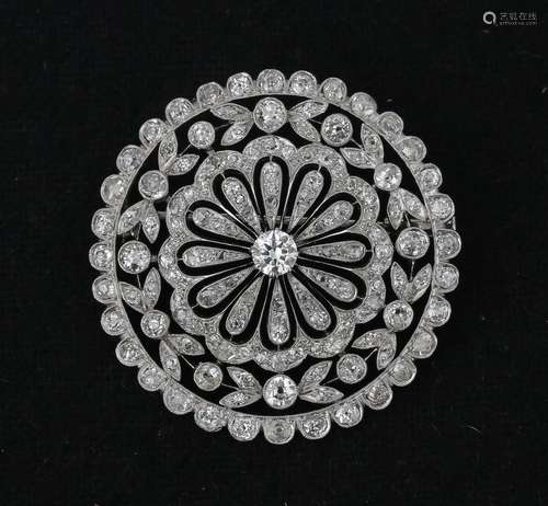 Broche Belle Époque en or blanc 14 carats ornée de diamants,...