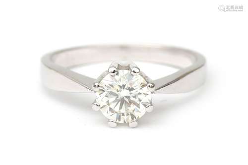 Bague solitaire en or blanc 14 carats avec un diamant d'envi...