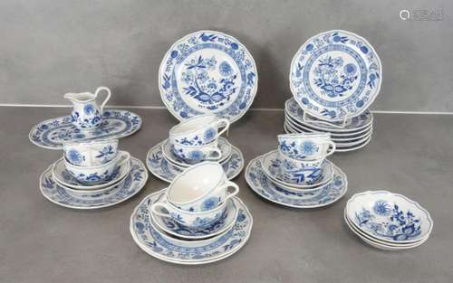 TEA SERVICE - DECOR ONION PATTERN