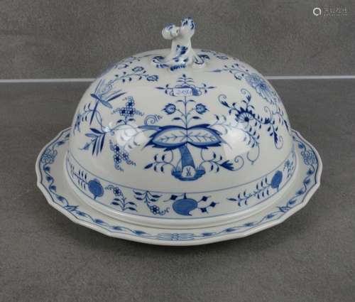 MEISSEN PLATE WITH CLOCHE