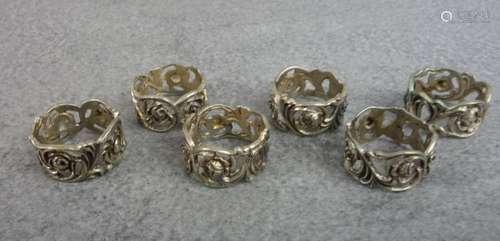 SIX NAPKIN RINGS "HILDESHEIMER ROSE" / PAPER NAPKI...