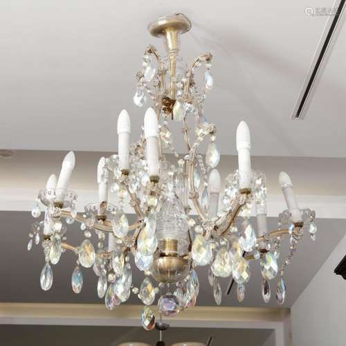 CHANDELIER WITH TWELVE LUMES