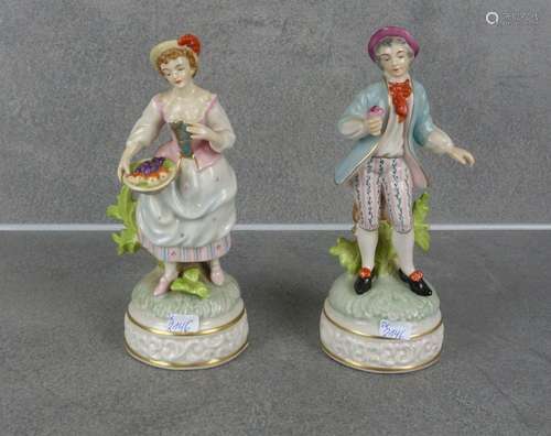 PAIR OF PORCELAIN FIGURES