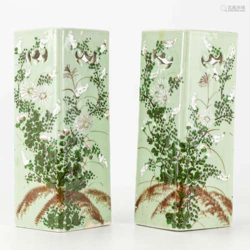 A pair of vases made of Chinese porcelain and decorated with...