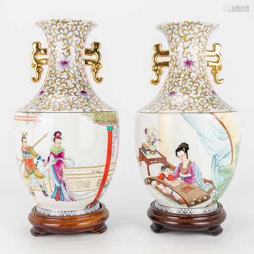 A pair of vases made of Chinese porcelain with decor of a wa...