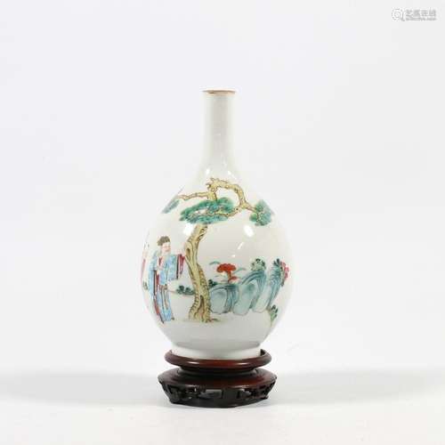 A vase made of Chinese porcelain and decorated with pine tre...