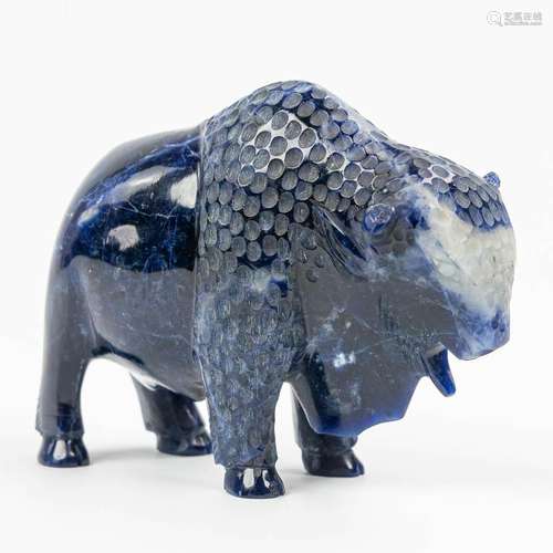 A figurative bison sculptured of lapis lazuli. 702g.