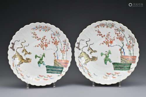 A pair of Chinese 18th Century famille verte