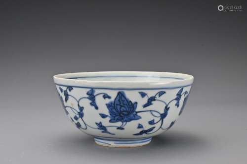 A Chinese 16th Century Ming Dynasty blue and white
