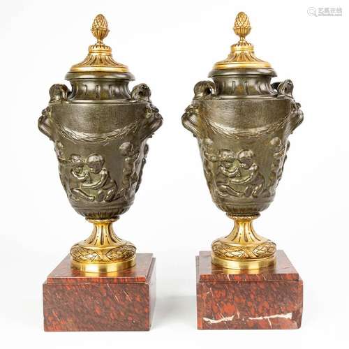 A pair of cassolettes made of patinated and gilt bronze and ...