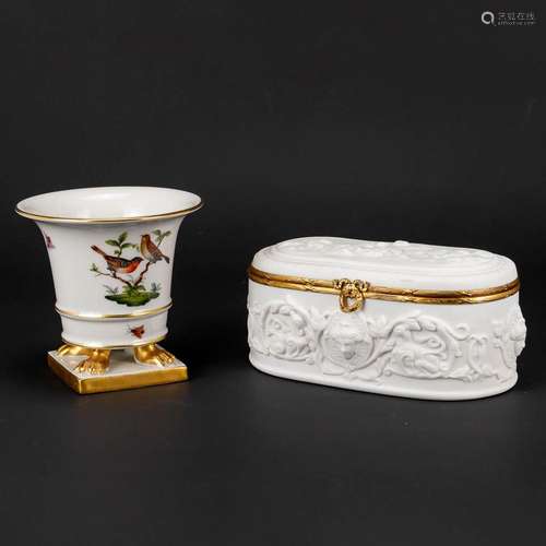 A collection of porcelain items, of which one is signed: &qu...