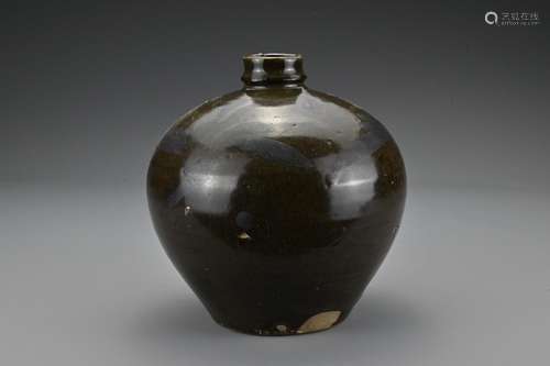 A Chinese Henan Song/Yuan dynasty black glazed wine