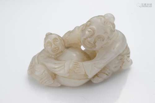 Chinese white jade carving of man and boy. 6.5cm x 4cm