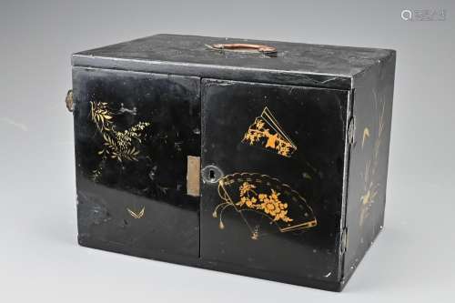 A Japanese early 20th C. Lacquer and gilt decorated