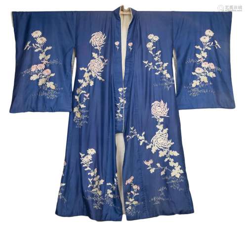A vintage Japanese Tsukesage Kimono, circa 1930s. The