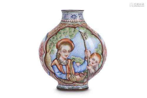 CANTON ENAMEL SNUFF BOTTLE REPUBLIC PERIOD WITH QIANLONG MAR...