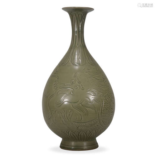 A Yue kiln vase