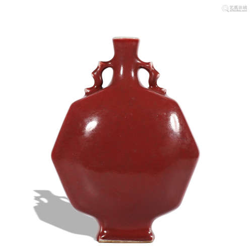 A red glazed moonflask