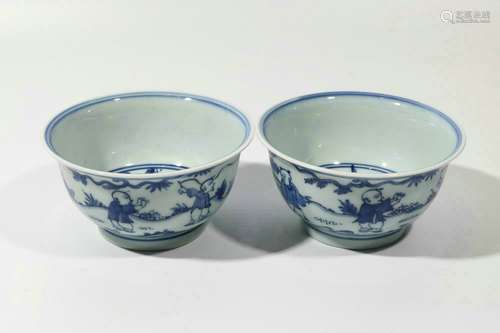 pair of chinese famille rose porcelain bowls