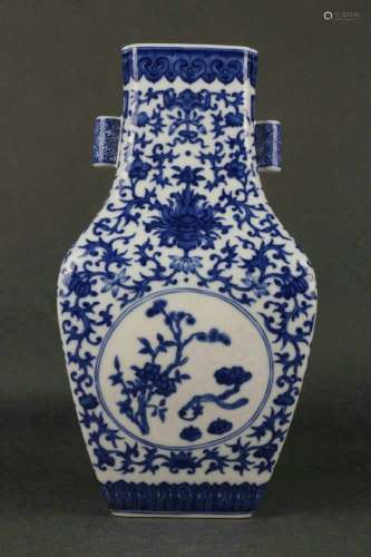 chinese blue and white porcelain square pot