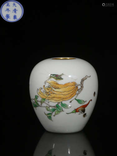 chinese famille rose porcelain water pot