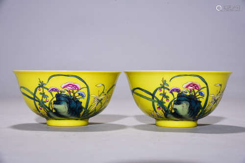 pair of chinese yellow glazed porcelain bowls