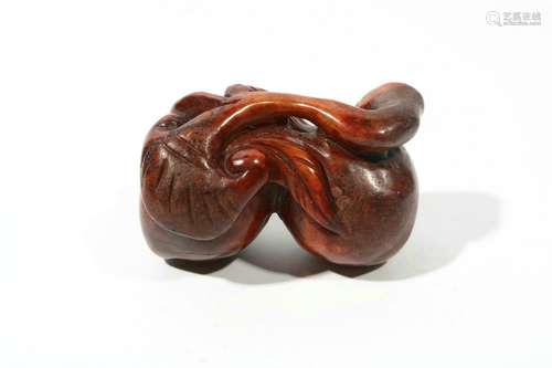 chinese agate peach ornament