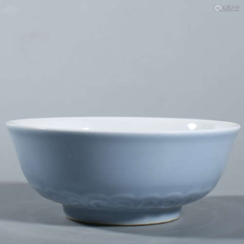 Qing Yongzheng powder green glaze bowl