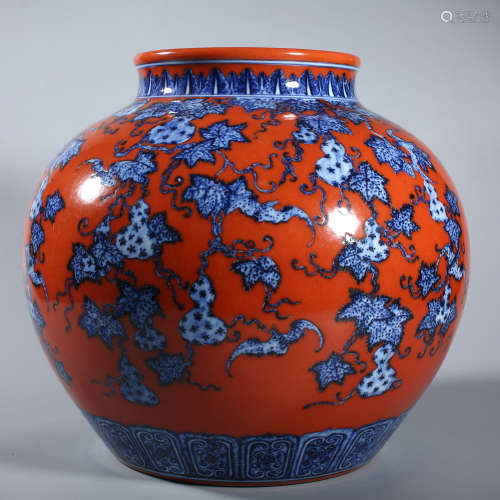 Qing Qianlong red ground blue and white twig wrapped gourd p...