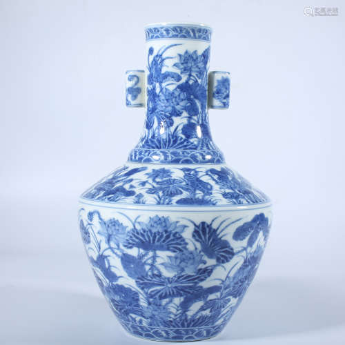 Qing Dynasty Qianlong blue and white double ear bottle