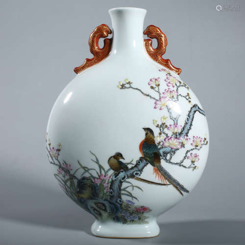 Qing Qianlong pastel flower bird pattern moon holding bottle