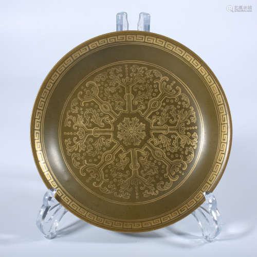Qing Dynasty Qianlong tea powder glaze plate