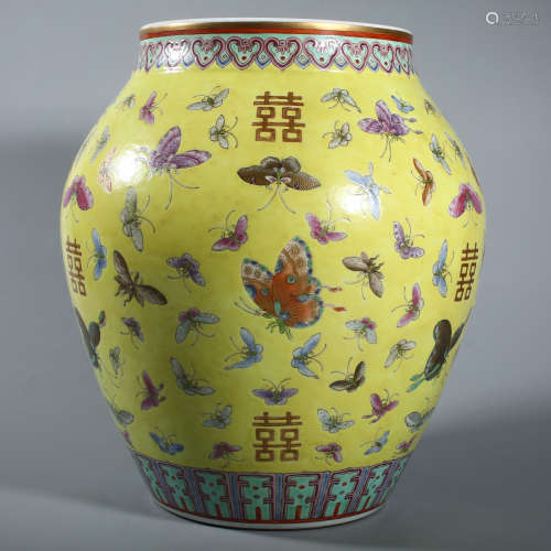 Qing Guangxu yellow ground pink butterfly pattern pot