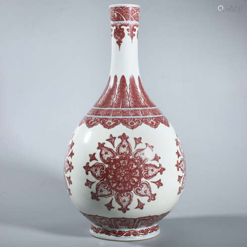 Qing Yongzheng underglaze red group pattern gall bottle