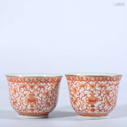 A pair of red colored cups in Qianlong of Qing Dynasty