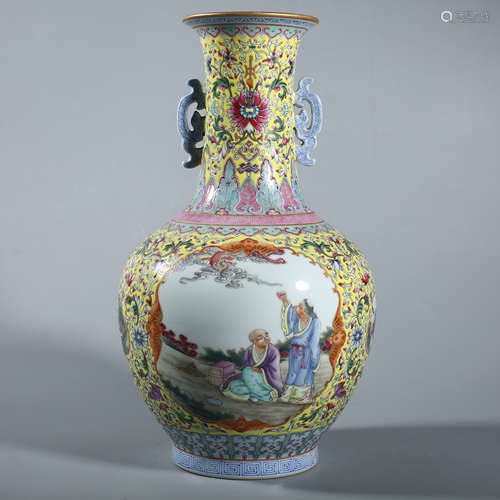 Qing Qianlong Huangdi pastel two ear bottle