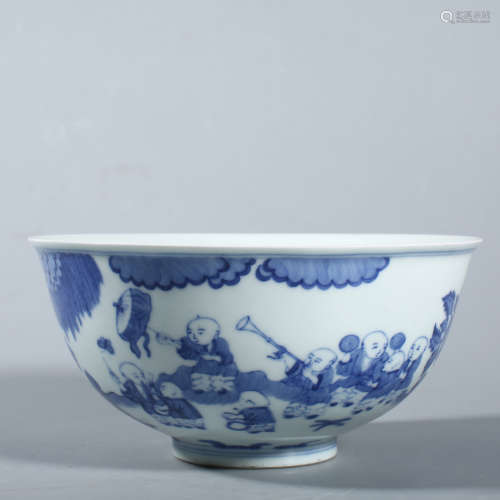 Qing Qianlong blue and white baby play bowl