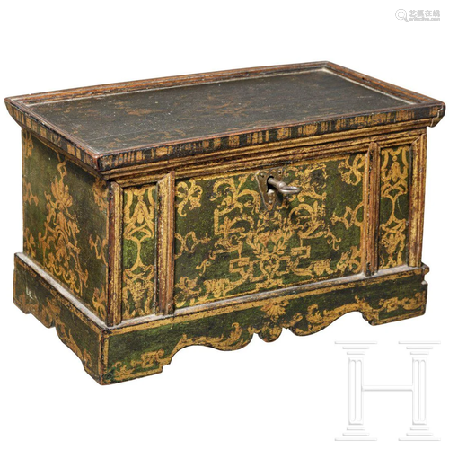 A South German wooden casket with painted decor, ca.