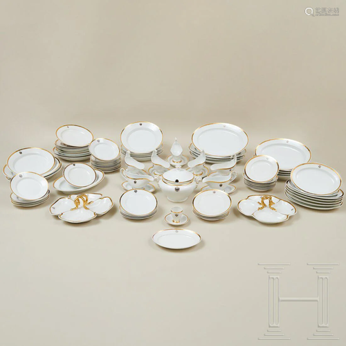 78 German pieces from the large dinner service of the